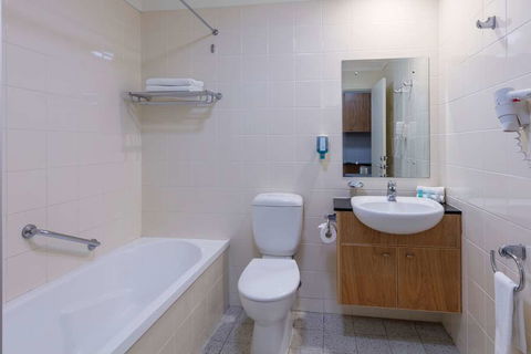 Nesuto Canberra Apartment Hotel - New Castle Holiday 4