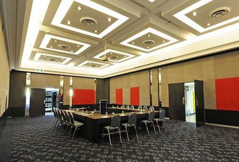 Mantra On View Hotel Surfers Paradise - New Castle Holiday 9
