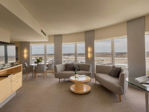 PARKROYAL Melbourne Airport - New Castle Holiday 13