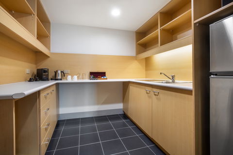 Holiday Inn Melbourne Airport - New Castle Holiday 13