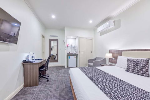 Best Western Airport Motel & Conv Ctr - New Castle Holiday 3