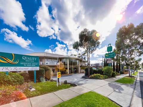 Quality Hotel Melbourne Airport - New Castle Holiday 2