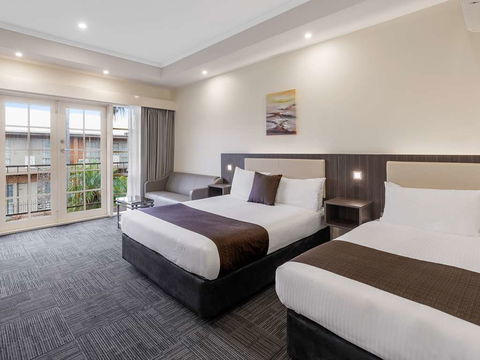 Quality Hotel Melbourne Airport - New Castle Holiday 7