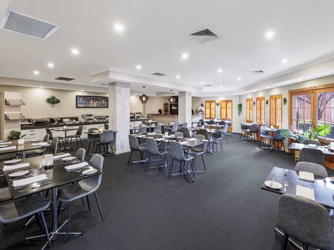 Quality Hotel Melbourne Airport - New Castle Holiday 15