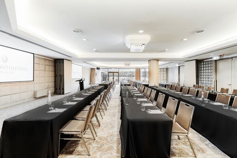 InterContinental Adelaide - New Castle Holiday 8