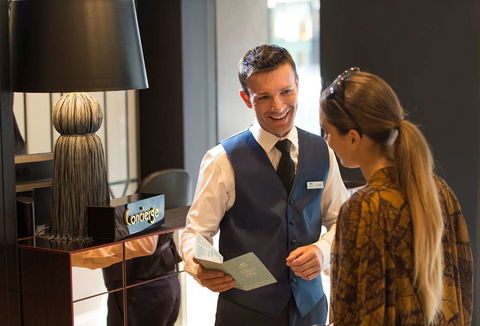 Mayfair Hotel - New Castle Holiday 1