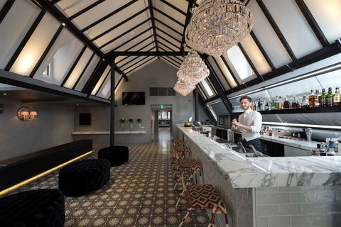 Mayfair Hotel - New Castle Holiday 15