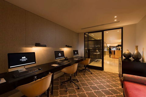 Mayfair Hotel - New Castle Holiday 17