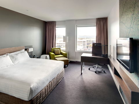 Pullman Adelaide - New Castle Holiday 7