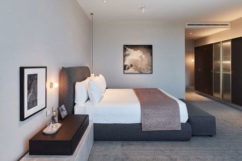 Eos By SkyCity - New Castle Holiday 6