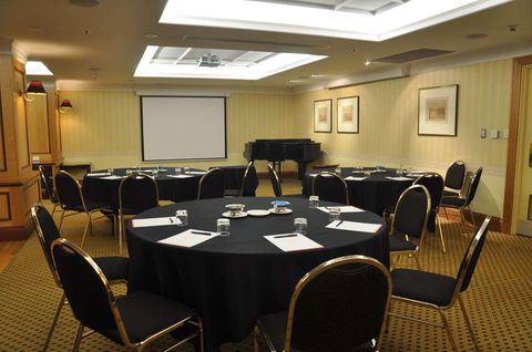 Stamford Plaza Adelaide - New Castle Holiday 7