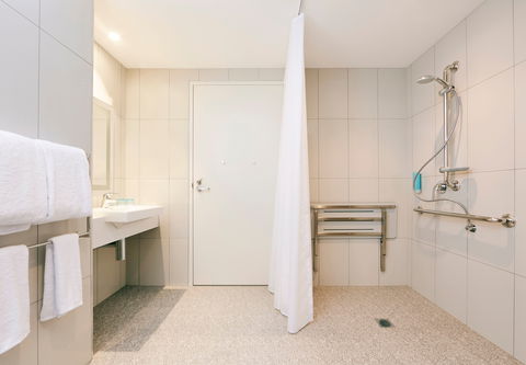 Holiday Inn Express Adelaide City Centre - New Castle Holiday 7