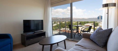 Hume Serviced Apartments - New Castle Holiday 0
