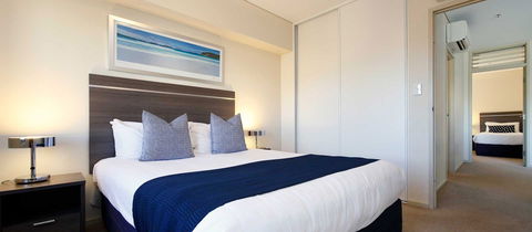 Hume Serviced Apartments - New Castle Holiday 8