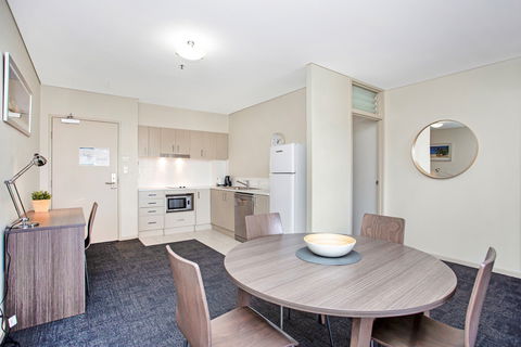 Hume Serviced Apartments - New Castle Holiday 16