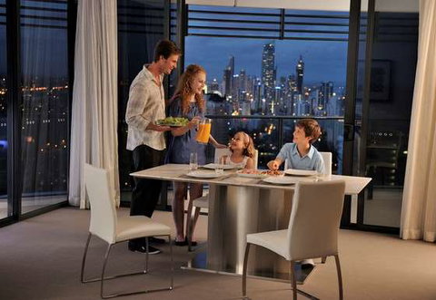 Peppers Broadbeach - New Castle Holiday 4