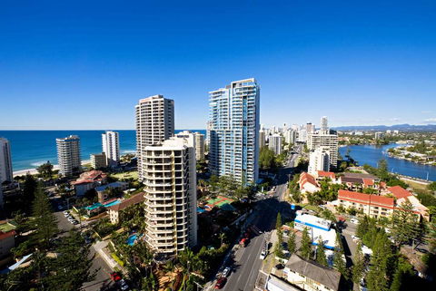 Wyndham Surfers Paradise Resort - New Castle Holiday 0