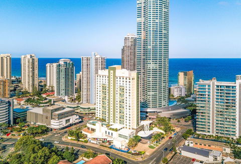Voco Gold Coast - New Castle Holiday 0