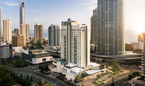 Voco Gold Coast - New Castle Holiday 1