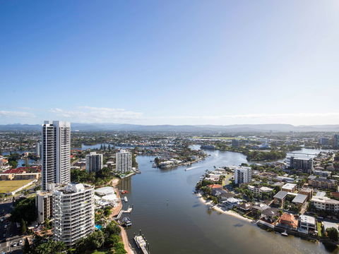 Mantra Towers Of Chevron Surfers - New Castle Holiday 3