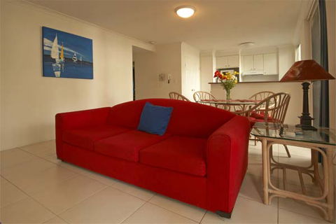 Santorini Holiday Apartments - New Castle Holiday 1