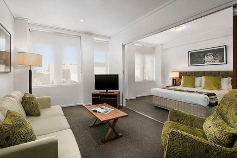 Quest Jolimont - New Castle Holiday 4