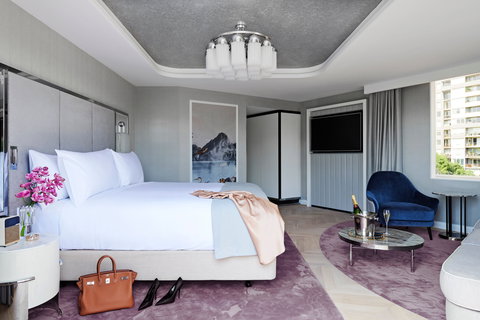 Royce Hotel - New Castle Holiday 14