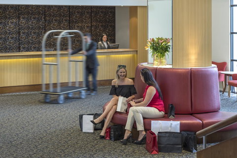 View Melbourne - New Castle Holiday 2