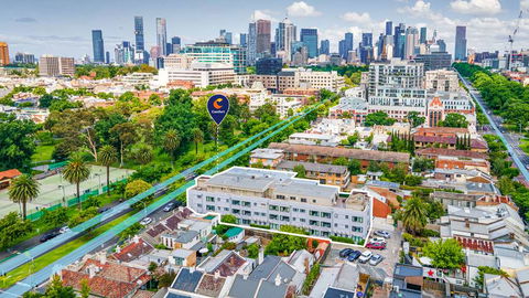Comfort Hotel East Melbourne - New Castle Holiday 3
