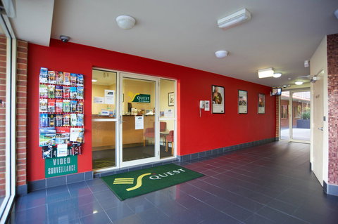 Quest on St Kilda Rd - New Castle Holiday 1