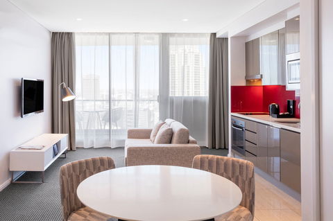 Meriton Suites Campbell Street - New Castle Holiday 7