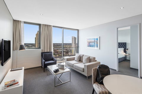 Meriton Suites Campbell Street - New Castle Holiday 9