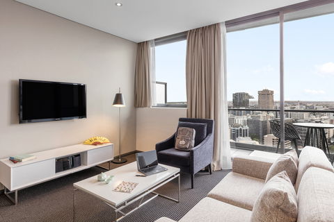 Meriton Suites Campbell Street - New Castle Holiday 11