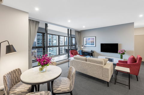 Meriton Suites Kent Street - New Castle Holiday 10