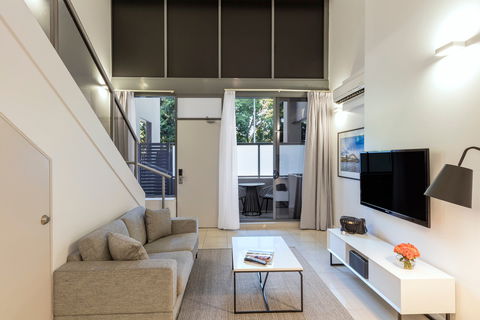 Meriton Suites Waterloo - New Castle Holiday 2