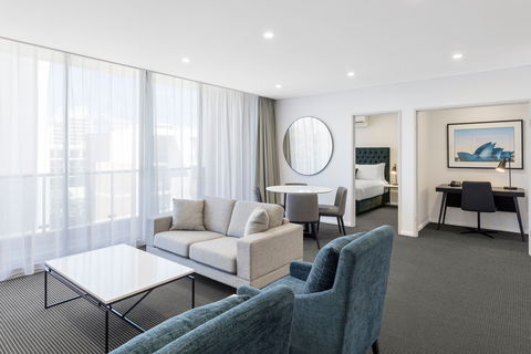 Meriton Suites Waterloo - New Castle Holiday 4