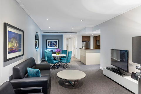 Meriton Suites World Tower - New Castle Holiday 2