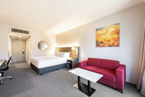 DoubleTree by Hilton Hotel Alice Springs - New Castle Holiday 6