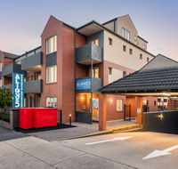 Aligned Corporate Residences Kew - New Castle Holiday