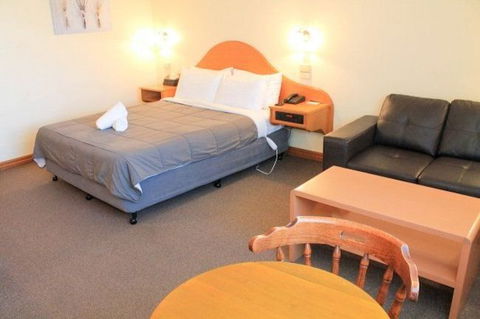 St Georges Motor Inn - New Castle Holiday 8