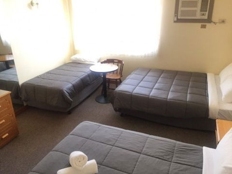 St Georges Motor Inn - New Castle Holiday 9