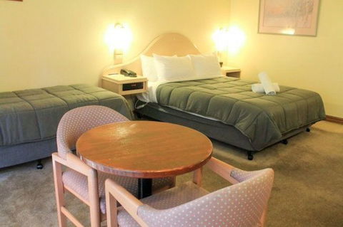 St Georges Motor Inn - New Castle Holiday 11