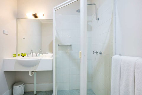 Nightcap at Blue Cattle Dog Hotel - New Castle Holiday 2