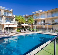 Maison Noosa Beachfront Resort - New Castle Holiday