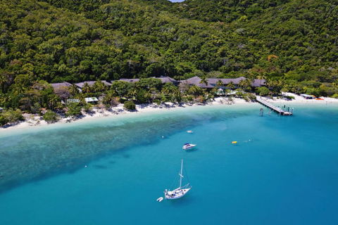 Fitzroy Island Resort - New Castle Holiday 0
