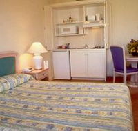 The Crescent On Bayswater - New Castle Holiday