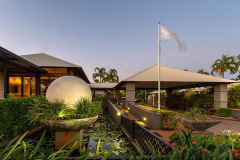 The Pearle Of Cable Beach - New Castle Holiday 1