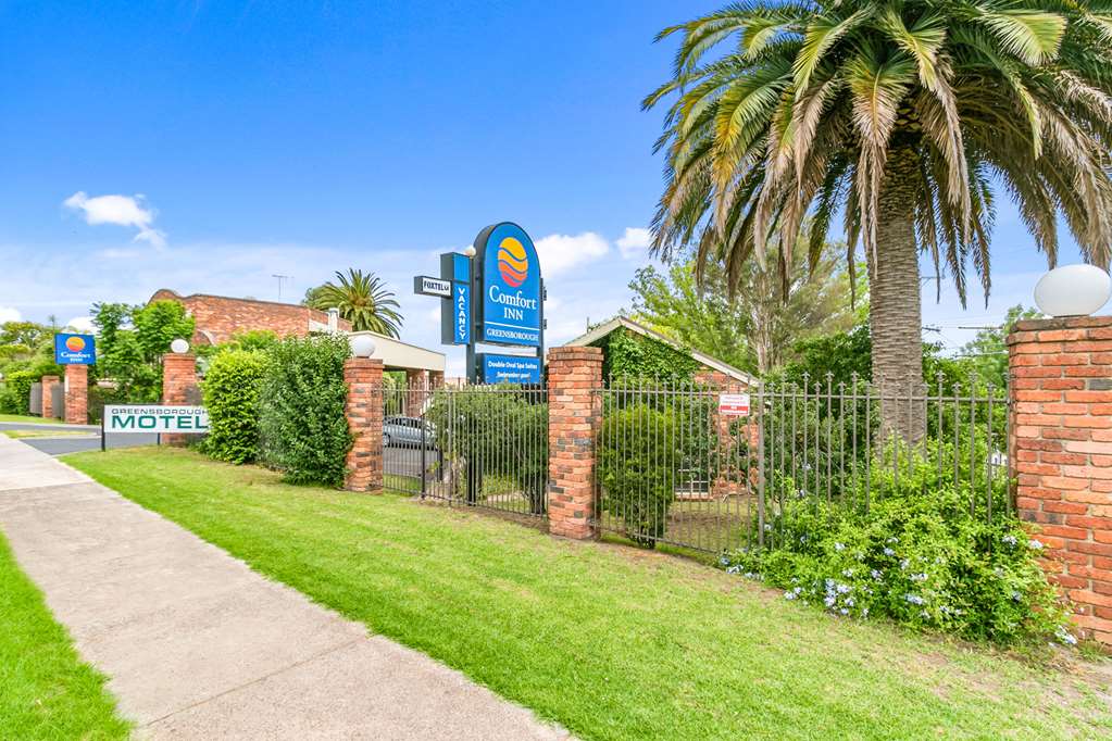 Melbourne Airport VIC New Castle Holiday