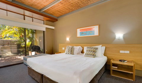 Nautilus Beachfront Villas & Spa - New Castle Holiday 1
