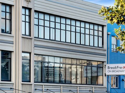 Breakfree on Broadway Sydney - New Castle Holiday 1